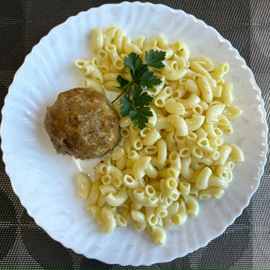Котлета Домашняя с макаронами