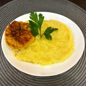 Котлета рыбная с пюре