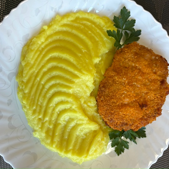 Шницель свиной с пюре